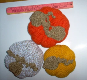 New, Hand crochet decorative pumpkins, set of 3 - Picture 1 of 3