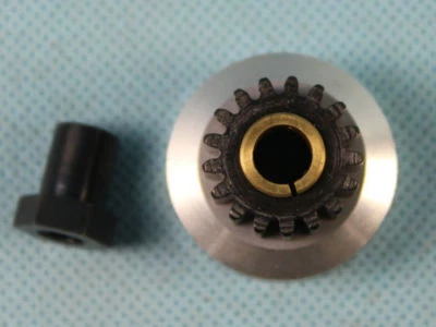 Collet gear flywheel set for NovaRossi 3.5cc M1 16T - Image 1 of 4
