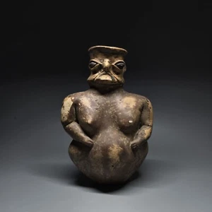 RARE CIRCA NEAR EASTERN UNKNOWN ERA TERRACOTTA PAINTED HUMAN LUNAR POT. - Foto 1 di 9