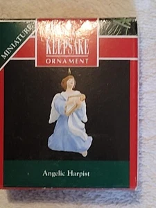 1992 Angelic Harpist ~ Engel spielt Harfe ~ Punze Miniatur Ornament - Bild 1 von 2