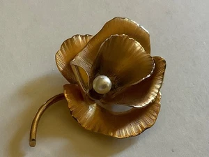 Vintage Giovanni Brosche/Anstecknadel goldfarben mit Perle Stiefmütterchen Blume - Bild 1 von 4