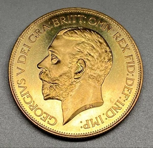 Silver Historical Coin George V 1911 St George and the Dragon England - Picture 1 of 8