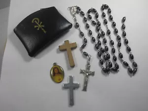 Vintage katholisch religiöses Lot Rosenkranz, Holzmetallkreuze, Christusmedaillon, Tasche - Bild 1 von 23