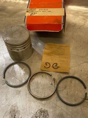 NOS Briggs & Stratton 291921 Piston Standard - Image 1 of 3