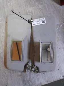 FORD C-MAX ZETEC TD 115 2007-2010 SET OF SUN VISORS WITH MIRRORS X2 - Picture 1 of 3