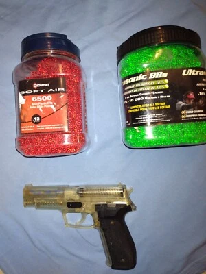 SIG SAUER P226 SPRING POWERED AIRSOFT PISTOL BY SIGARMS INC. no clip :-( - Image 1 of 4