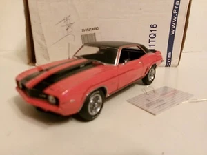 Franklin Mint 1969 Chevrolet Camaro Z28 Orange/Black 1/24 Scale B11TQ16 IN BOX - Picture 1 of 10