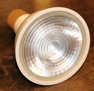 GREENCREATIVE16112 LED 12.5 WATT 2700K DIMMABLE SPOTLIGHT 12.5PAR30G4DIM/927NF25 - Picture 1 of 10