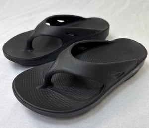Oofos Recovery Flip Flop Thong Slip On Sandals Black Womens 7 Mens 5 EUC - Bild 1 von 11