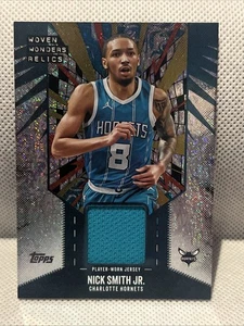 NICK SMITH JR. 2025-26 Topps Baloncesto Woven Wonders HoloFoil #WW-NS HORNETS - Imagen 1 de 3
