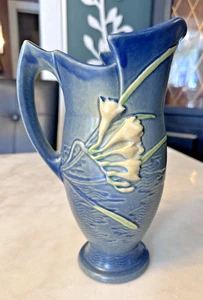 Roseville Art Pottery Freesia 1945 Blue 10in Pitcher #20-10 Excellent Condition - Picture 1 of 7