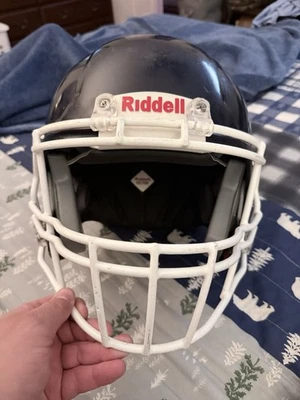Casco de fútbol americano Riddell Victor juvenil grande 2022 Foto 1 de 4