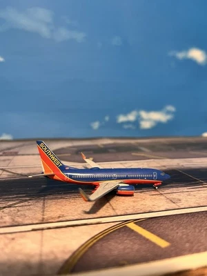 NG Models 1:400 Southwest Airlines Boeing 737-700S N252WN 77002 Diecast Scale - Image 1 of 4