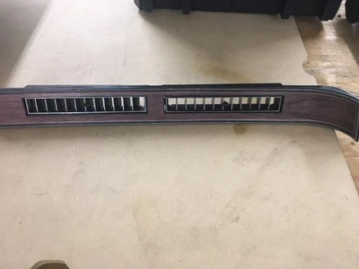81-88 Oldsmobile Cutlass Dash Wood Grain Panel Vent Louvers AC Deflectors Gbody Foto 1 de 4