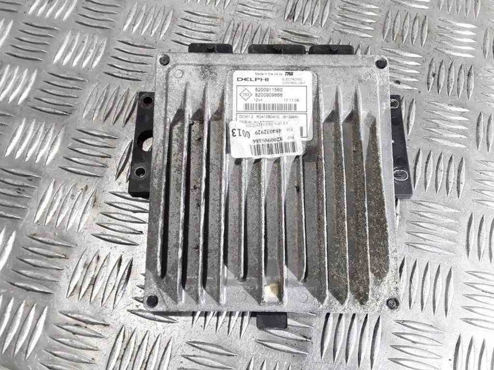 Centralina motore RENAULT KANGOO Express FC0/1 8200909666 8200911560 32109843 - Immagine 1 di 1