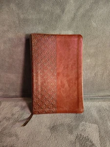 Nkjv Center-Column Reference Bible by Thomas Nelson Publishing Staff B2GOF - Bild 1 von 12