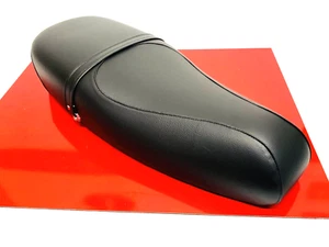 ASIENTO ESTÁNDAR VESPA PX125 PX150 2011 EN ADELANTE NEGRO CON CERRADURA Y LLAVES - Imagen 1 de 5