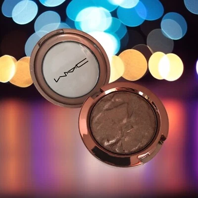 MAC Limited Edition FOILED EYESHADOW - Shade: MONACO-CO - 0.1oz/3g Made in Italy - Image 1 of 4