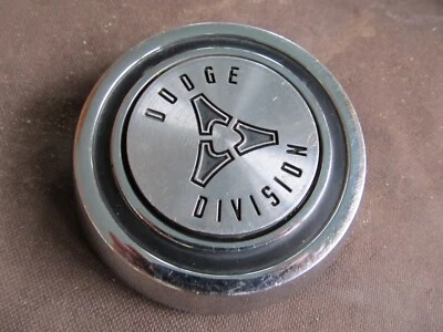 BONITO 1967 "DODGE DIVISION" tapacubos apliques emblema Dodge Dart Coronet 2823023 Foto 1 de 4