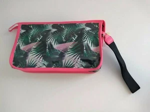 Make-up Bag Bright Pink With Palm Trees! Sku#49 - Picture 1 of 2