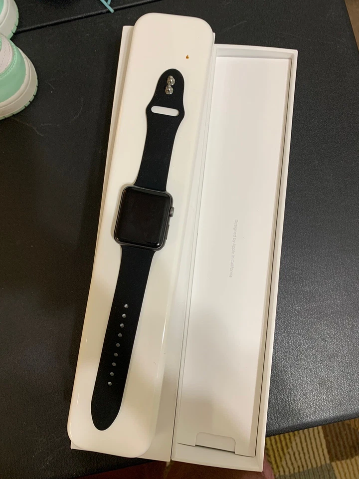 Apple Watch 1st Generation Space Grey Black Band 42mm For Parts ONLY - Image 1 of 4