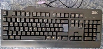 Tastiera vintage IBM SK-8820 - PS/2 - layout ITA - Immagine 1 di 4