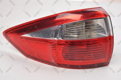 Ford C-Max II Luz Trasera Izquierda AM51-13405-BF - Imagen 1 de 4