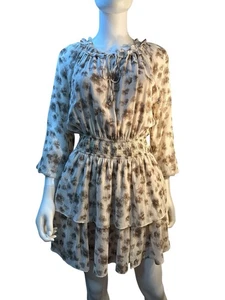 Kori Shanley Rüschen Stufen creme und braun Blumendruck Kleid Größe Small neu mit Etikett - Bild 1 von 6