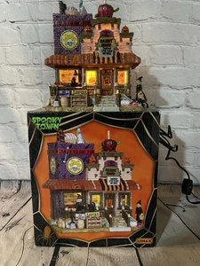 Lemax Spooky Town Trick Or Treat Candy Shop Lighted Candy To Die For  IOB - Picture 1 of 15