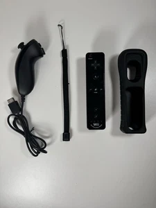 Nintendo Wii / Wii U Black Wii Motion Plus Inside Remote Controller + Nunchuck - Picture 1 of 5