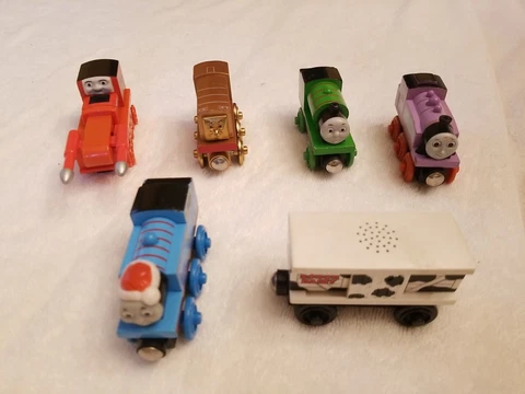 Thomas & Friends Wooden Railway Trains Lot Of 6 - See Photos For Exact Trains Cover