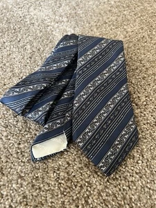 Corbata de lujo Christian Dior de colección 100 seda azul y plata diseño a rayas París NY - Imagen 1 de 5