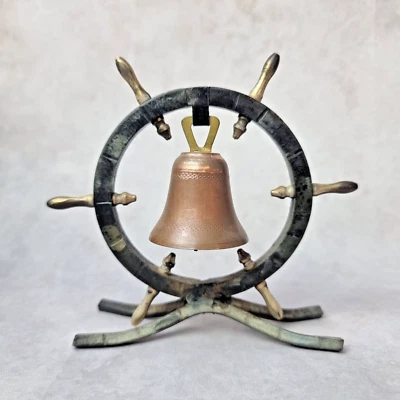 Clochette Ancienne Clamecy – Roue de Gouvernail - Cloche Sonnaille - Photo 1/4