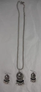 Collar de vidrio negro y cristal a juego de colección pendientes perforados q2b18 - Imagen 1 de 1