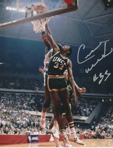 CEDRIC MAXWELL UNCC 49ERS ACCIÓN FIRMADO 8x10 - Imagen 1 de 1