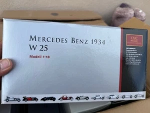 CMC 1/18 1934 MERCEDES BENZ W25 Diecast Model Car Plateado en la caja - Imagen 1 de 3