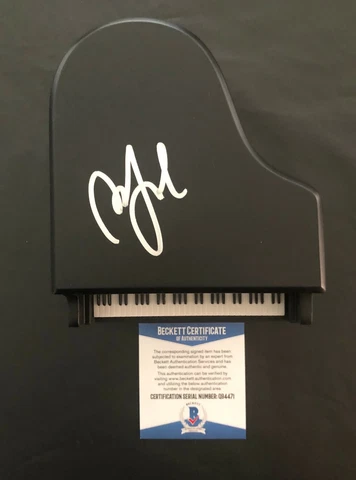 PIANO MAN BILLY JOEL SIGNED MINI PIANO AUTHENTIC AUTOGRAPH BAS BECKETT COA 18 Cover