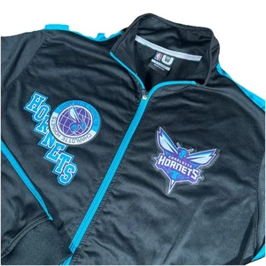 Chaqueta Charlotte Hornets Marca NBA Cremallera Completa Negra Cosida Logo Para Hombre Talla XL - Imagen 1 de 6