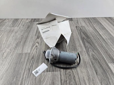 BMW 540i 740i 740iL 750iL M5 1995-2003 Engine Auxiliary Water Pump 64118375237 - Image 1 of 4