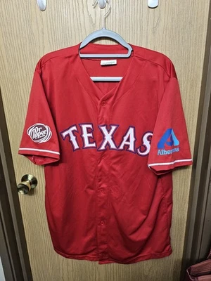 Texas Rangers Jersey Mens XL Red MLB Baseball Yu Darvish 11 Button Front  - Image 1 of 4