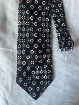 "Corbata Oleg Cassini roja diamante azul vintage de seda 4"" de ancho 57""" Foto 1 de 4