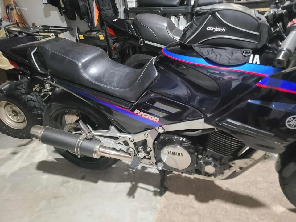 Seat, modified, 1985-1993 Yamaha FJ1100/FJ1200 in good condition - Image 1 of 4