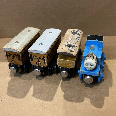 Thomas & Friends Wooden Railway 1994 THOMAS ANNIE HENRIETTA Flat 1998 CLARABEL Cover