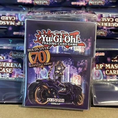 Konami Yu-Gi-Oh! Caja de cubierta y divisor I:P MASQUERENA tiene capacidad para más de 70 mangas lote F4 Foto 1 de 2