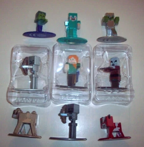 Jada Minecraft Nano Metalfigs Die-Cast Metal Mini-Figure Lot of 9 Different - Picture 1 of 4