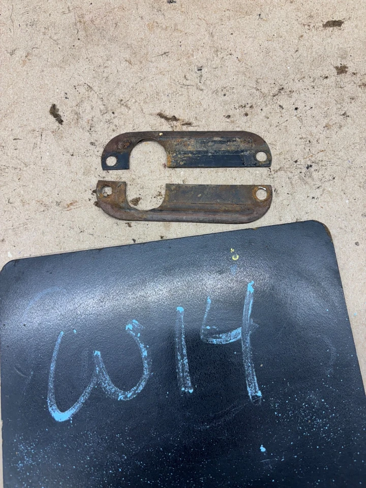 1949 1950 1951 OLDSMOBILE CHEVROLET BUICK AQUECEDOR MANGUEIRA FIREWALL TAMPA PLACA FABRICANTE DE EQUIPAMENTO ORIGINAL O - Imagem 1 de 3