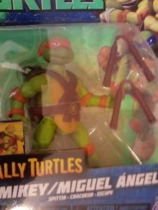 TEENAGE MUTANT NINJA TURTLES~TOTALLY TURTLES~MIKEY/MIGUEL ANGEL ~18 NEW IN PACK - Picture 1 of 3
