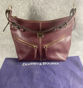 Dooney & Bourke Kieselleder Hobo Tasche dunkelburgund mit Staubabdeckung - Bild 1 von 21