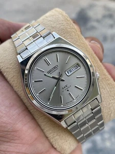 Vintage Seiko 5 DX Mens Automatic Watch Day/Date 7009 - Picture 1 of 9