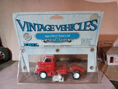 Vehículos de colección ERTL 1/43 diecast 1950 Chevy COE semi cabover sin usar, en caja Foto 1 de 2